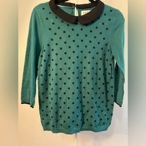 Elle turquoise sweater w/black polka dots & detachable blk collar. Size M. EUC.